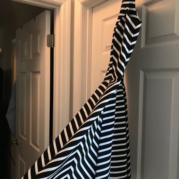 Michael Kors Stripped Dress - Picture 4 of 4